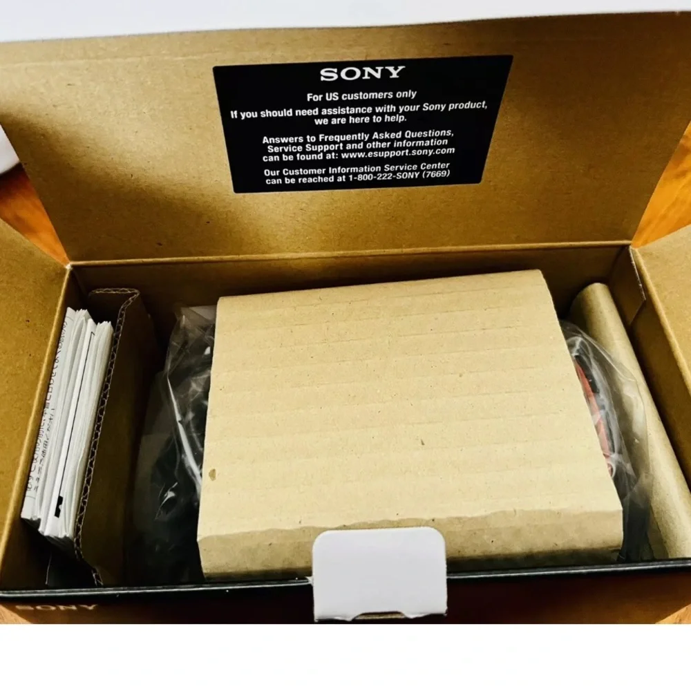 Sony Carl Zeiss 24mm f/1.8 ZA Sonnar T* - Crop Sensor Prime E Mount Wide Lens